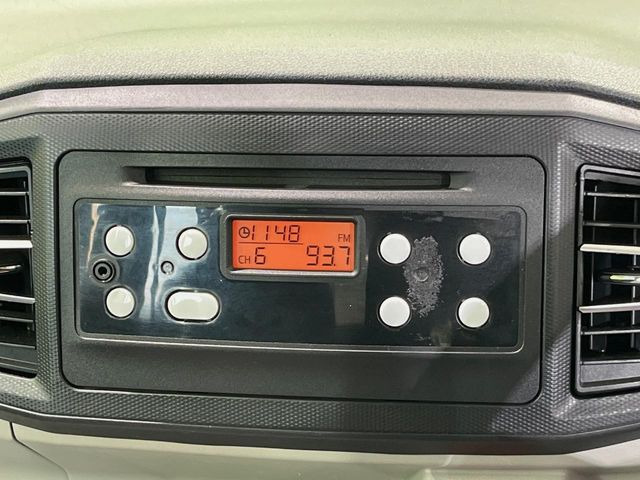 お好きな音楽を車内でお楽しみいただけます♪スピーカー交換・ウーハー追加などの音質向上や、最新ナビ・後席モニター等の取り付けも是非ご相談ください!