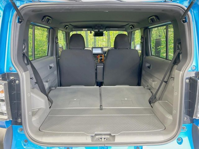 ���i�̂���������ʋ΁A���}���ɏ\���ȉ׎��X�y�[�X���m�ۂ��Ă���܂��B�Z�J���h�V�[�g��|���ƁA�傫�ȉו��̐ύڂ��\�ł���