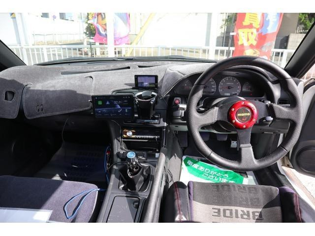 �t������!ABS�E�L�[���X�EETC�E�I�[�g�G�A�R���E�ȂǊ����������ł�!