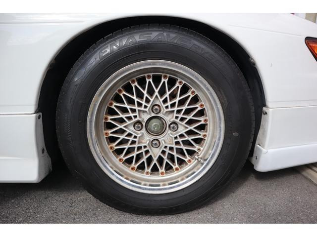 SSR15�C���`AW�ł��B�^�C���̎R�͎Ԍ��ɂ͒ʂ�悤�ł���������������K�v�ɂȂ�܂��B