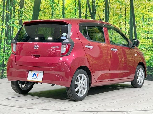 ☆全国のネクステージからお取り寄せが可能※!遠方の店舗に展示してあるクルマが気になる場合も、最寄りの店舗でご覧いただくことが可能です!是非私たちに要望をお聞かせください!※別途費用