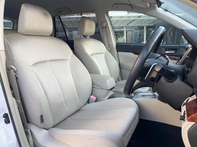 �^�]�ȃV�[�g���͎g�p�������Ȃ��A�ǍD�ȏ�ԂƂȂ��Ă��܂��B���J�Ɏg���Ă������Ƃ��悭�킩��܂��ˁB