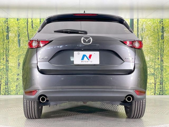 安心の最長10年・走行無制限保証(有償)をご用意。保証内容も充実はもちろん、無料点検&オイル交換や、年中無休の全国・24時間ロードサービスも付帯されておりますのでご安心下さい。