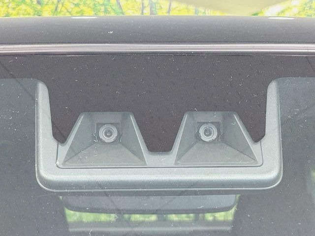 �y�X�}�[�g�A�V�X�g�z���s���ɑO���̎ԗ�����F�����A�Փ˂������Ȏ��͌x��ƃu���[�L�ŏՓˉ���Ɣ�Q�y�����A�V�X�g�B�����S�Ƀh���C�u�����y���݂��������܂��B