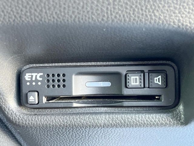 【ETC】高速道路の料金所をストレスなく通過!話題のスポットやサービスエリアに多い「スマートIC」利用時は必須のアイテムです。当店でセットアップを実施、ご納車当日からすぐにご利用いただけます!