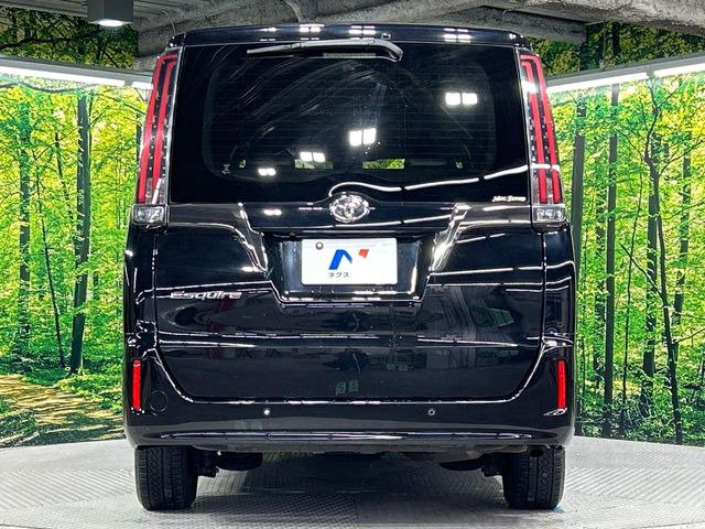 安心の最長10年・走行無制限保証(有償)をご用意。保証内容も充実はもちろん、無料点検&オイル交換や、年中無休の全国・24時間ロードサービスも付帯されておりますのでご安心下さい。