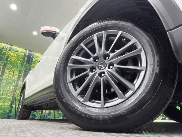 【純正17インチアルミホイール】外観にマッチした純正アルミホイールを装着しております。各種社外アルミホイールや、スタッドレスタイヤも取扱いしております。是非ご相談ください♪