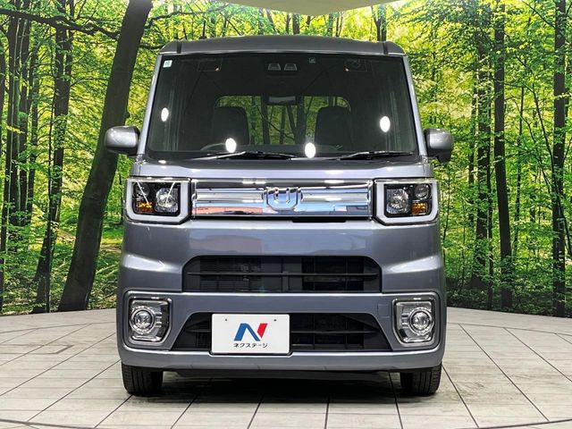 弊社では、全車『修復歴なし』のお車のみ取り扱っております。専任バイヤーによる厳選した仕入れの後、入庫後の車両チェックを行い、ネクステージが認定した高品質な中古車をご提供しております。