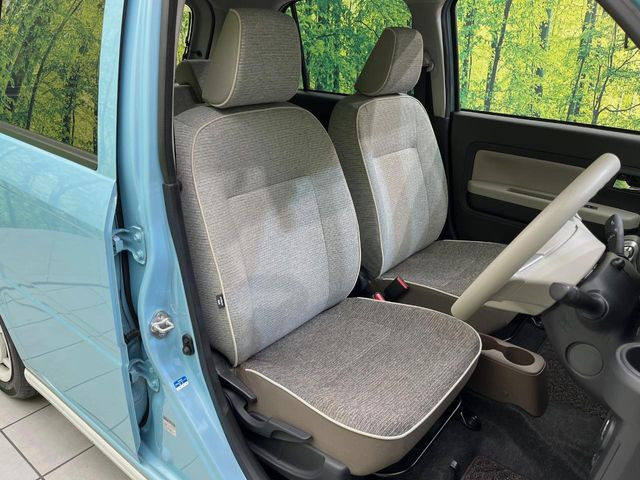 運転席シート廻りは使用感も少なく、良好な状態となっています。丁寧に使われていたことがよくわかりますね。