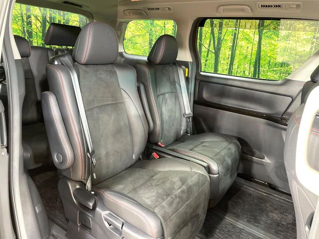 ���ڒ����̓E�H�[�N�X���[�ƂȂ��Ă���܂��B���ڂƎO��ڂ̈ړ�����~�肪�Ƃ��Ă��y�ɂȂ�̂ŁA���~��̍ۂ��X�g���X�������邱�Ƃ͂���܂����