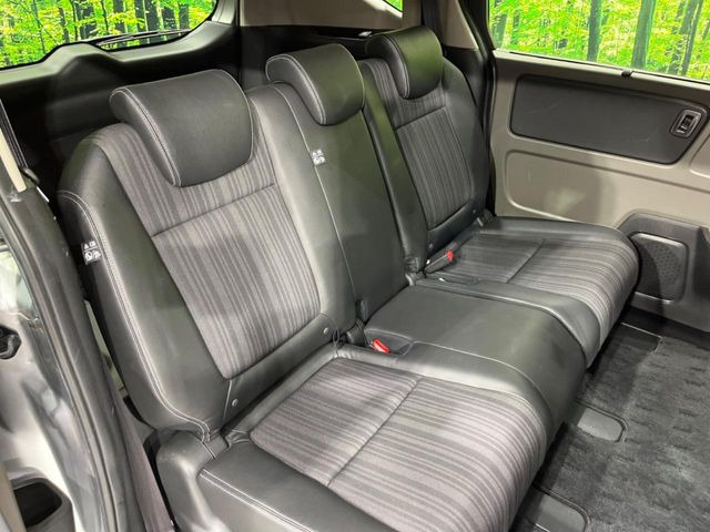 �y�n�[�t���U�[�V�[�g�z�������ƍ���S�n�𗼗������l�C�̃V�[�g���w�ʁE���ʂ̃t�@�u���b�N�f�ނ́A�ʋC���̗ǂ��⊊��ɂ����ɗD��Ă��܂��B�C���╞���ɍ��E���ꂸ���K�ɂ���肢�������܂��B