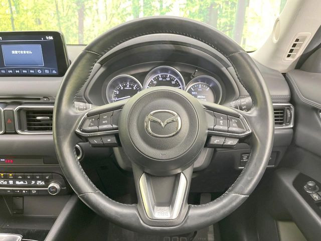 【ステアリングスイッチ】運転中、前方から目線をそらすことなく、オーディオ等の操作が可能な便利機能!安心&快適なドライブを演出してくれます♪