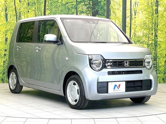 高透明度のガラス皮膜で撥水はもちろん、上質なツヤ・光沢を実現。紫外線や酸性雨から大切な愛車を保護し、色あせ・劣化を防止。「弾スプラッシュコート」、「弾プリミッサコート」からお選びいただけます。