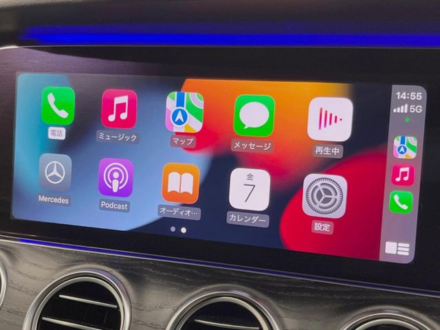 ●Apple Car Play:スマホとの有線接続で、ナビ・オーディオ再生などスマホのアプリ機能が画面でも使える便利機能です!