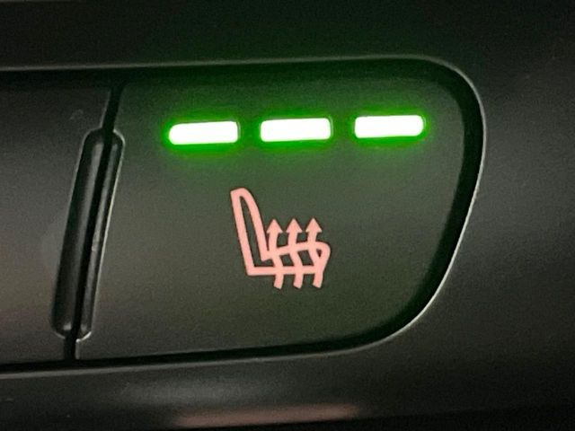 ���t�����g�V�[�g�q�[�e�B���O:�^�]�ȁE����ȋ��ɎO�i�K�Œ��߂��\�ȃV�[�g�q�[�^�[�𑕔����Ă���܂��B�G�߂��킸���K�ɂ��g�p���������܂��B