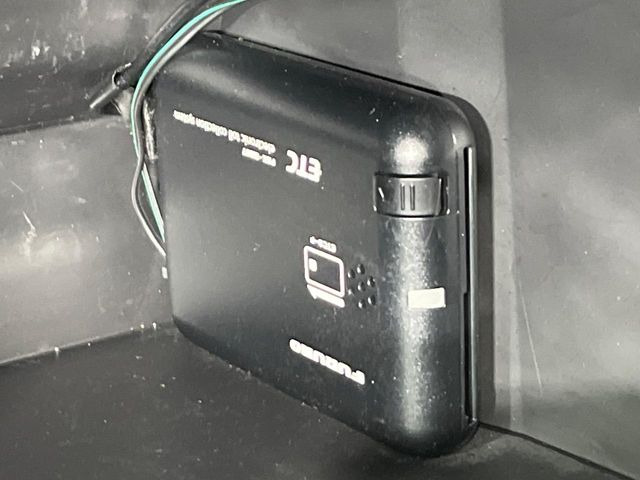 【ETC】高速道路の料金所をストレスなく通過!話題のスポットやサービスエリアに多い「スマートIC」利用時は必須のアイテムです。当店でセットアップを実施、ご納車当日からすぐにご利用いただけます!