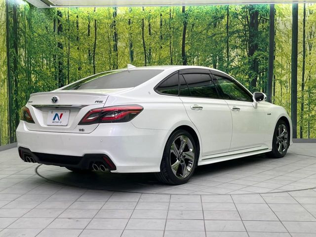 ☆全国のネクステージからお取り寄せが可能※!遠方の店舗に展示してあるクルマが気になる場合も、最寄りの店舗でご覧いただくことが可能です!是非私たちに要望をお聞かせください!※別途費用