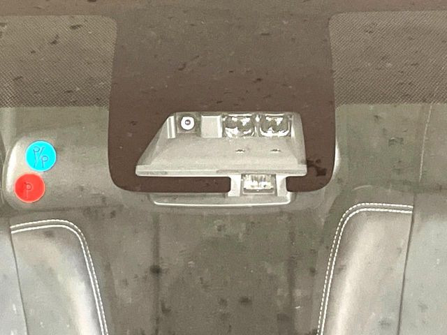 �y�g���^�Z�[�t�e�B�Z���X�z���s���ɑO���̎ԗ�����F�����A�Փ˂������Ȏ��͌x��ƃu���[�L�ŏՓˉ���Ɣ�Q�y�����A�V�X�g�B�����S�Ƀh���C�u�����y���݂��������܂��B