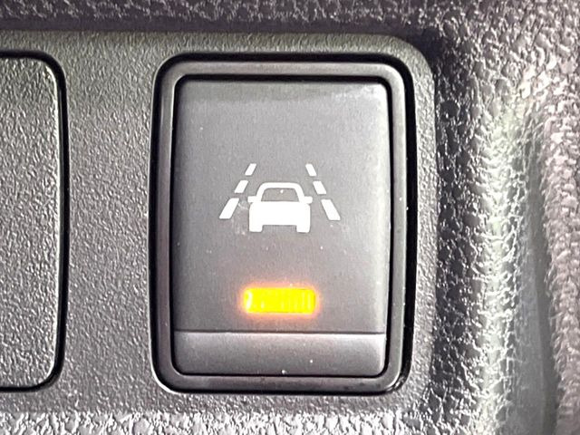 �y�C���e���W�F���gLI�z���s���̎Ԑ�����͂ݏo�������Ȏ��A�x�����Ƌ��ɃX�e�A�����O�ƃu���[�L�𐧌䂵�A�Ԑ����𑖍s����l�ɃA�V�X�g�B�����S�ȉ^�]���T�|�[�g���Ă���܂�!