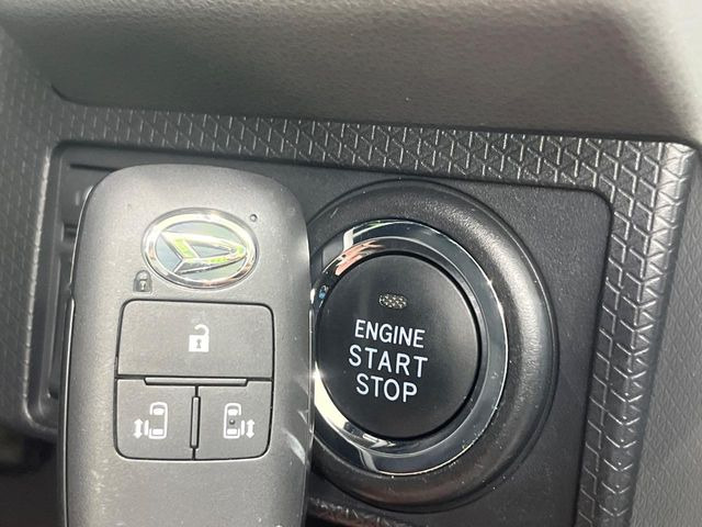 �y�L�[�t���[�V�X�e���z�J�o����|�P�b�g�ɓ��ꂽ�܂܂ł��h�A�̎{���E�������\�ȃX�}�[�g�L�[�𑕔��B�G���W���̃I���E�I�t�����J�M�����o���K�v����������Ƃ��Ă��֗��ł���