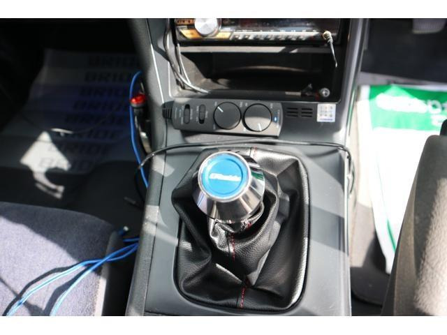 ���X�ւ̃��[�U�[���r���[���䗗�������B�n��25�N�̎��тɑ΂��A���q�l��蒸�������]���Ə��k�̎v���o���L�ڂ���Ă��܂��B�X�^�b�t�͌ւ�ɑz�����ӂ��A�e�ؒ��J�Ɏd�����������܂����Ƃ𐾂��܂�