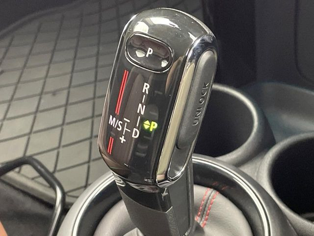 ��MT���[�h�t��AT:�ʏ�͎����ł����Ȃ���ϑ�(�M�A�`�F���W)���h���C�o�[�̑���ɂ���ĈӐ}�I�ɕς�����V�X�e���ł��B����w���i�̃h���C�u�����y���݂��������܂�!