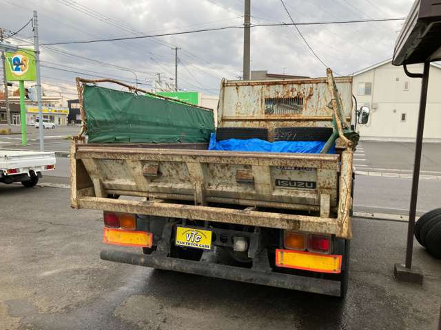 �S������l�b�g��ʂ��Ă��₢���킹�����Ă���܂�!���\���t��������΋C�ɂȂ�ӏ��̎ʐ^�������肢�����Ă���܂��B