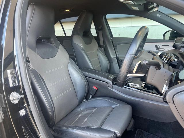 ●レザーシート:高級感漂うブラックレザーシートは、使用感も少なく良好なコンディションを保っております!その他、気になる箇所がございましたらお気軽にお問合せ下さい!