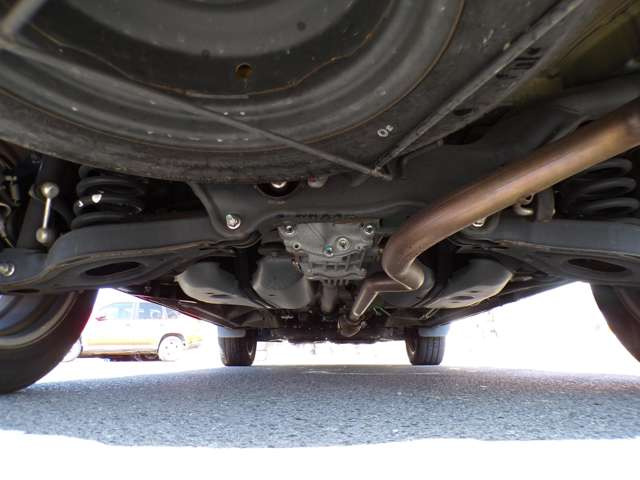 ★今、お乗りのお車の車検が切れちゃう!なんて方には代車も無料で貸し出し可能です★車がなくなると困るという方結構多いんですよね★ご用意はしてありますが貸し出し中もございますのでご確認下さい★