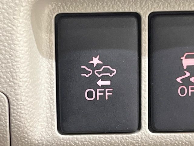 �y�X�}�[�g�A�V�X�g�z���s���ɑO���̎ԗ�����F�����A�Փ˂������Ȏ��͌x��ƃu���[�L�ŏՓˉ���Ɣ�Q�y�����A�V�X�g�B�����S�Ƀh���C�u�����y���݂��������܂��B