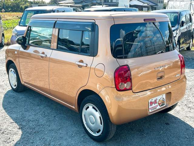 ���X�ł͌y�����Ԃ��畁�ʎԂ܂ŕ��L���I�[�����[�J�[�̎Ԏ�E�F�E�O���[�h��L�x�ɑ����Ă���܂��B