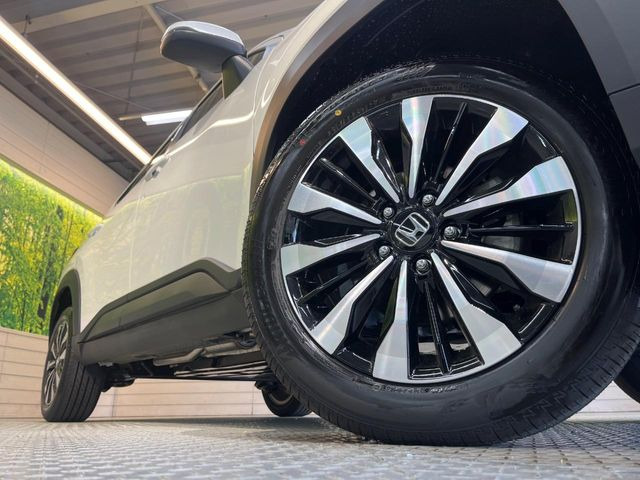 �y����17�C���`�A���~�z�C�[���z�O�ςɃ}�b�`���������A���~�z�C�[���𑕒����Ă���܂��B�e��ЊO�A���~�z�C�[����A�X�^�b�h���X�^�C�����戵�����Ă���܂��B���񂲑��k����������