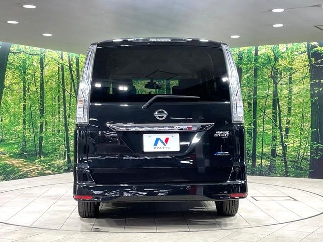 安心の最長10年・走行無制限保証(有償)をご用意。保証内容も充実はもちろん、無料点検&オイル交換や、年中無休の全国・24時間ロードサービスも付帯されておりますのでご安心下さい。