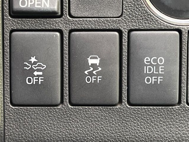 �y�X�}�[�g�A�V�X�g�z���s���ɑO���̎ԗ�����F�����A�Փ˂������Ȏ��͌x��ƃu���[�L�ŏՓˉ���Ɣ�Q�y�����A�V�X�g�B�����S�Ƀh���C�u�����y���݂��������܂��B