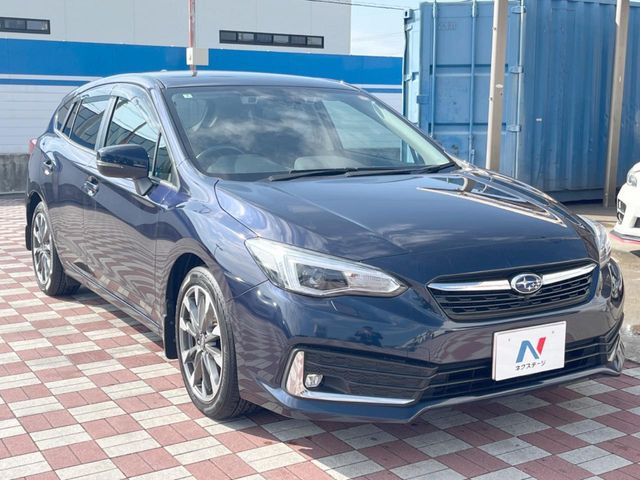 高透明度のガラス皮膜で撥水はもちろん、上質なツヤ・光沢を実現。紫外線や酸性雨から大切な愛車を保護し、色あせ・劣化を防止。「弾スプラッシュコート」、「弾プリミッサコート」からお選びいただけます。