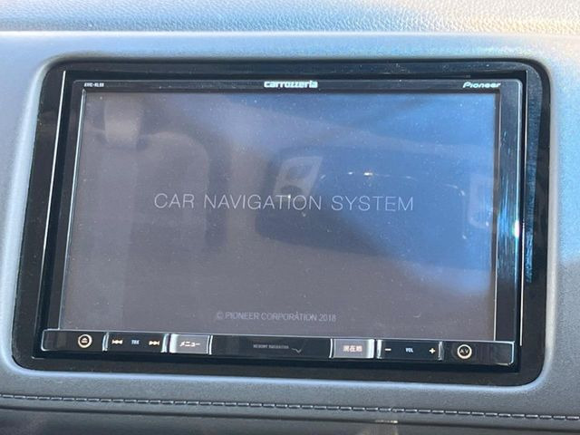 �y8�C���`�i�r�Q�[�V�����z�ړI�n�܂ł�������ē����Ă����g���₷���i�r�BBluetooth�ڑ�����΂������̃X�}�z��MP3�v���C���[�̉��y���Đ��\!�����̉^�]������Ɋy�����Ȃ�܂�!!