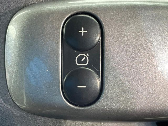 ���I�[�g�N���[�Y�R���g���[��:�������H�⎩���Ԑ�p���H���ɂāA�葬���q���\�ƂȂ�֗��ȋ@�\�ł��B�������ړ��̍ۂł����ɂ����֗��ɂ��g�����������܂���