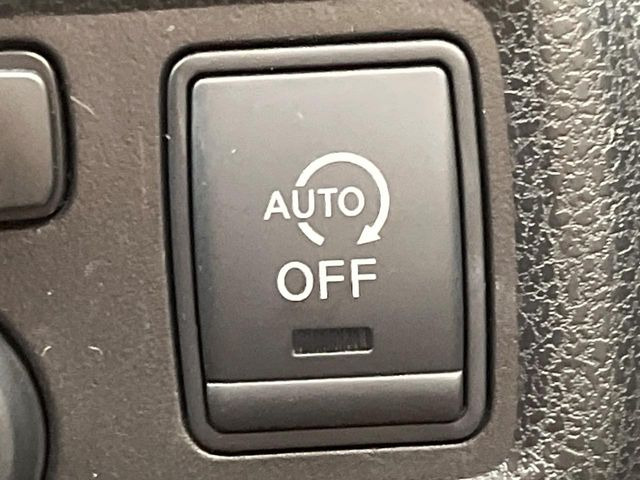 �y�A�C�h�����O�X�g�b�v�z�ԐM����a�؂Œ�Ԃ����ۂɃG���W�����~���A���ʂȔR���̏����}���܂��B�R��������ی�ɂȂ���@�\��G���W���̓u���[�L�𗣂��΍Ďn�����܂��B