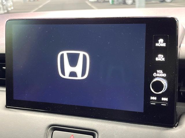【9インチ ホンダコネクトディスプレイ】視認性の高い大画面ディスプレイでナビの使用や、お持ちのスマートフォンと連携したbluetoothでの音楽再生が可能です♪