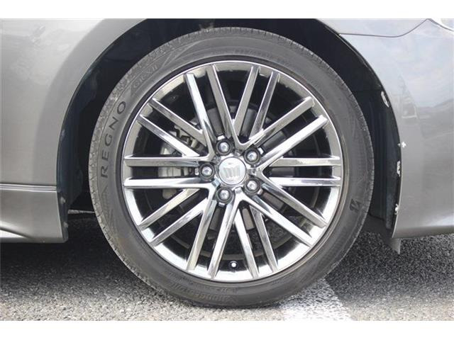 ���Ǝҗl�ւ̔̔��͂��f�肳���Ă��������܂��B �Ԍ������ԗ��̏ꍇ�́A�Ԍ����擾�������x�������z�ŕ\�����Ă���܂��B