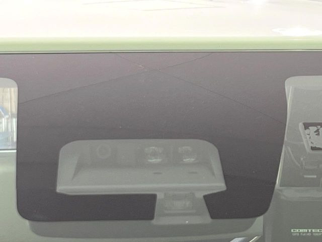 �y�X�Y�L �Z�[�t�e�B�T�|�[�g�z���s���ɑO���̎ԗ�����F�����A�Փ˂������Ȏ��͌x��ƃu���[�L�ŏՓˉ���Ɣ�Q�y�����A�V�X�g�B�����S�Ƀh���C�u�����y���݂��������܂��B