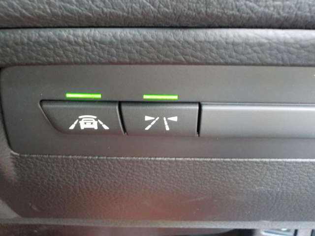 指定工場保有。購入からアフターフォローまで、お車のことは島根県出雲市のフレストにお任せください。営業時間9:00〜19:00、水曜日定休