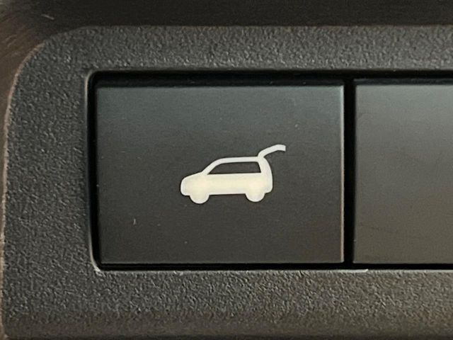 �y�p���[�o�b�N�h�A�z�X�}�[�g�L�[��^�]�Ȃ̃{�^�������������Ń��A�Q�[�g�������ŊJ���܂�!�ו��������Ă��鎞��A�����ʒu�ɂ���o�b�N�h�A��߂�ۂɕ֗��ȋ@�\�ł���