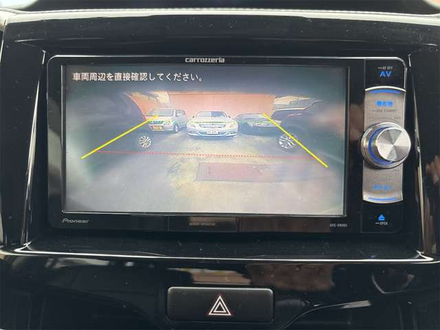 �o�b�N���j�^