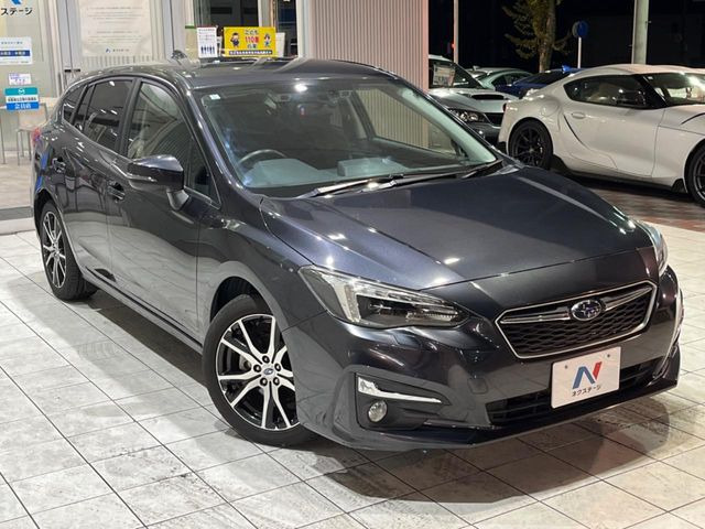 高透明度のガラス皮膜で撥水はもちろん、上質なツヤ・光沢を実現。紫外線や酸性雨から大切な愛車を保護し、色あせ・劣化を防止。「弾スプラッシュコート」、「弾プリミッサコート」からお選びいただけます。