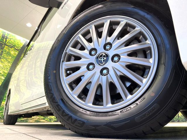 �y����15�C���`�A���~�z�C�[���z�O�ςɃ}�b�`���������A���~�z�C�[���𑕒����Ă���܂��B�e��ЊO�A���~�z�C�[����A�X�^�b�h���X�^�C�����戵�����Ă���܂��B���񂲑��k����������