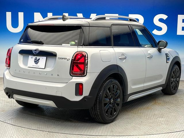 ●YANASEオートシステムズとの提携によって実現した高品質修理ネットワーク!大切なお車だから、万が一の修理でも「純正品質」をご提供。当店でご購入いただくお車にはメリットが数多くあります