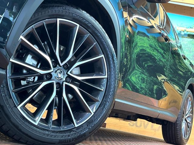 �y����20�C���`�A���~�z�C�[���z�O�ςɃ}�b�`���������A���~�z�C�[���𑕒����Ă���܂��B�e��ЊO�A���~�z�C�[����A�X�^�b�h���X�^�C�����戵�����Ă���܂��B���񂲑��k����������