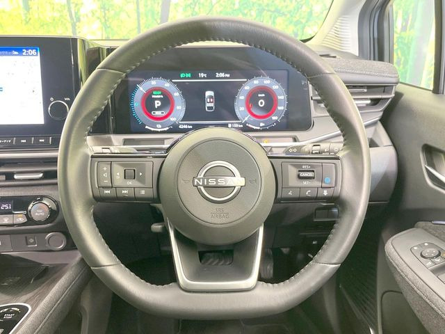 �y�����v�����X�e�A�����O�z�㎿�Ȋv���g�p���邱�ƂŁA��ɂ����������݂ƂĂ��^�]���₷���n���h���ł���