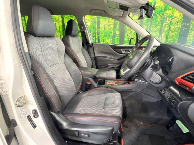 【撥水シート】スノボやダイビング等でありがちな汚れや濡れも心配無用の撥水シート♪雨の日に傘や荷物でシートが濡れたり、飲み物をこぼしたりした時もサッと拭いてきれいになるから大助かり♪